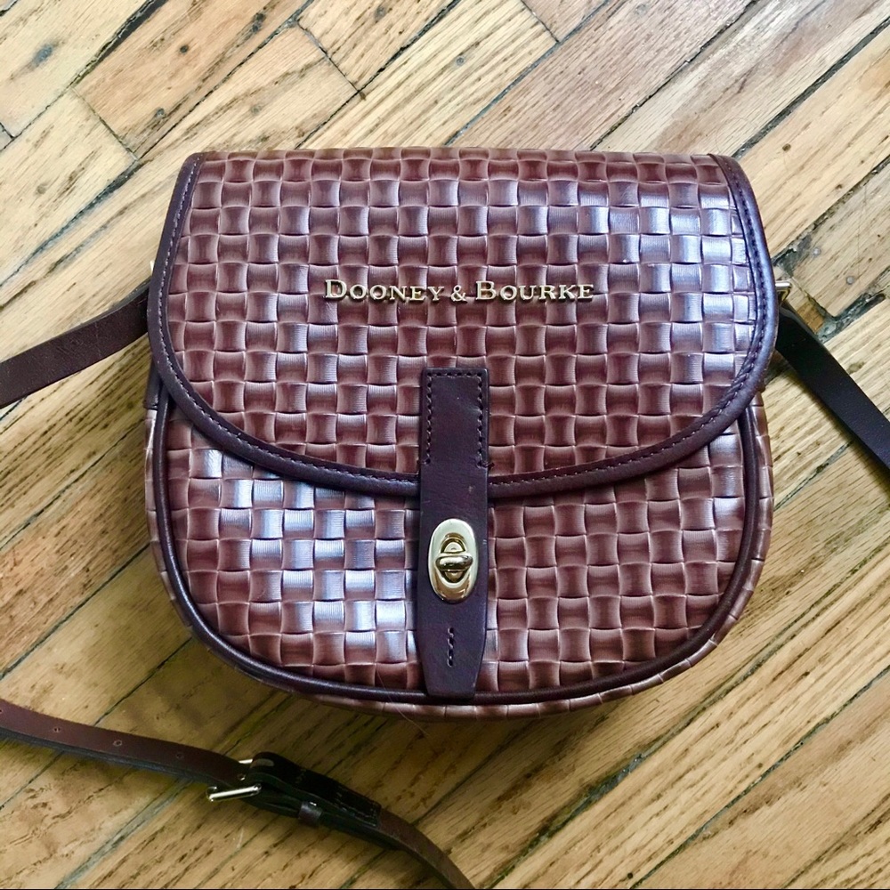 Dooney & Bourke Field Crossbody Bag